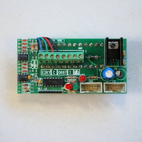 R200 - E2KY Scheda Seriale